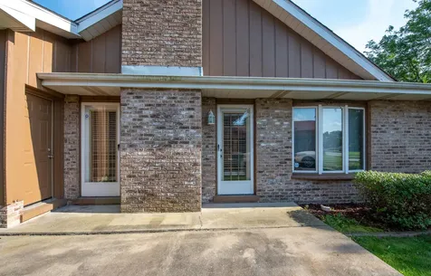 1960 185TH Street Lansing IL 60438