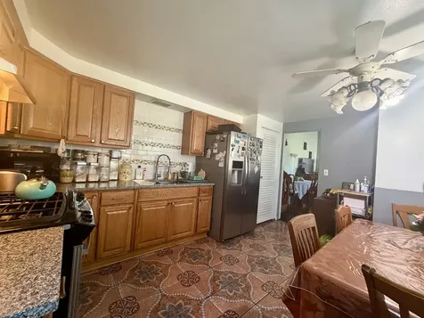 2210 Hermon Avenue Zion IL 60099