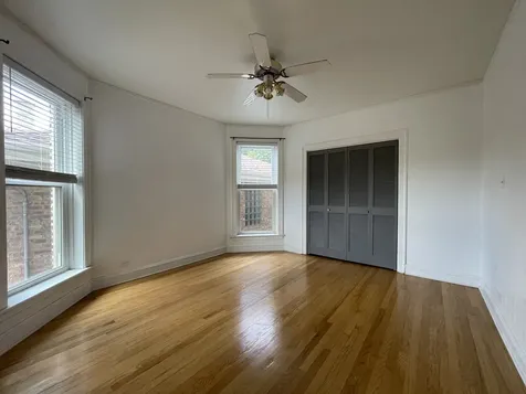 5832 North Virginia Avenue Chicago IL 60659