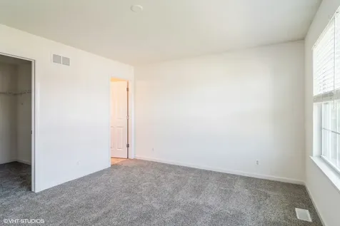 69 Melrose Court South Elgin IL 60177