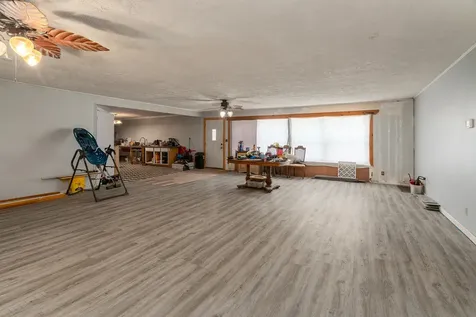 18680 Galatia Post Road Marion IL 62959