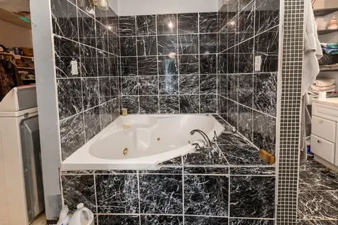 18680 Galatia Post Road Marion IL 62959