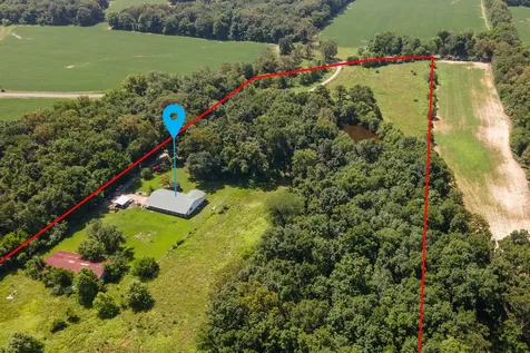 18680 Galatia Post Road Marion IL 62959