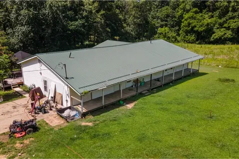 18680 Galatia Post Road Marion IL 62959