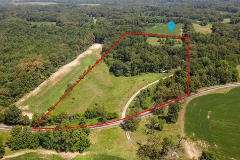 18680 Galatia Post Road Marion IL 62959