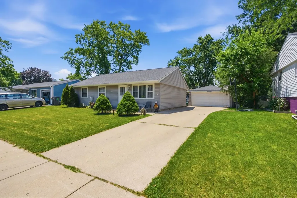 504 Rambler Lane Streamwood IL 60107