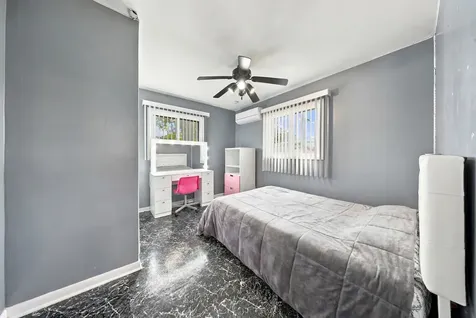 504 Rambler Lane Streamwood IL 60107