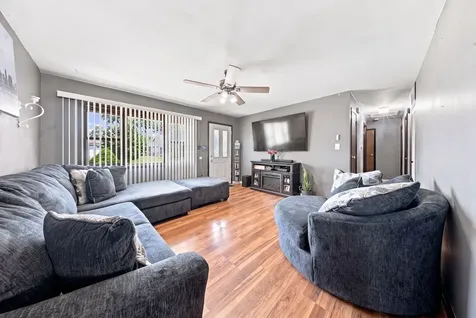 504 Rambler Lane Streamwood IL 60107