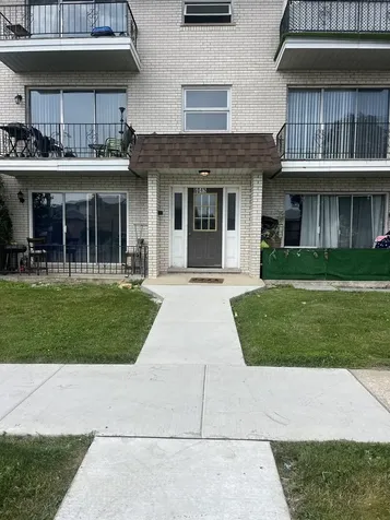6045 Marshall Avenue Chicago Ridge IL 60415
