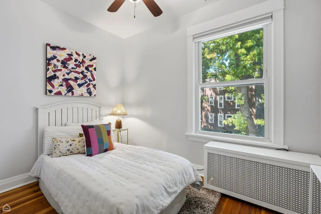 3757 North Bosworth Avenue Chicago IL 60613