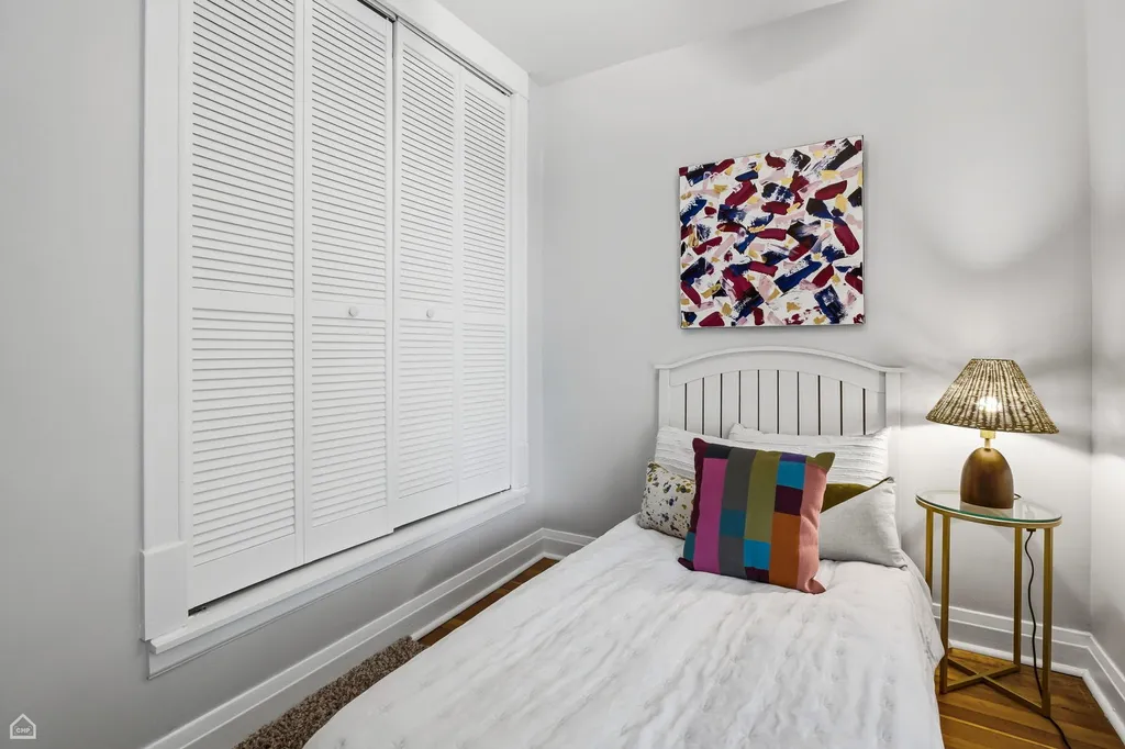 3757 North Bosworth Avenue Chicago IL 60613