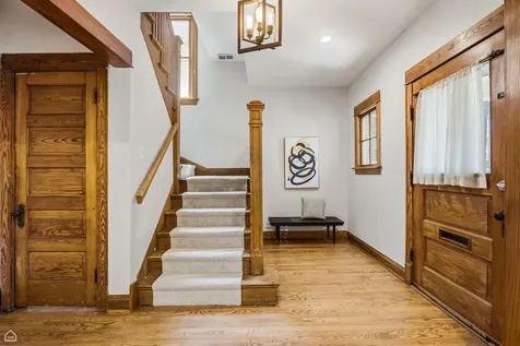 3757 North Bosworth Avenue Chicago IL 60613
