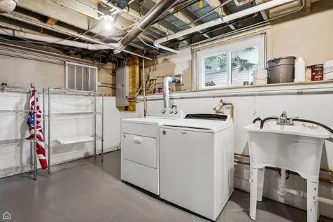 3757 North Bosworth Avenue Chicago IL 60613