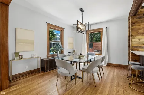 3757 North Bosworth Avenue Chicago IL 60613