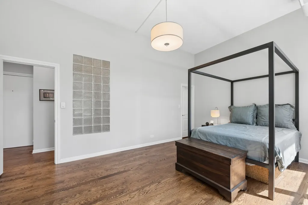 812 West Van Buren Street Chicago IL 60607