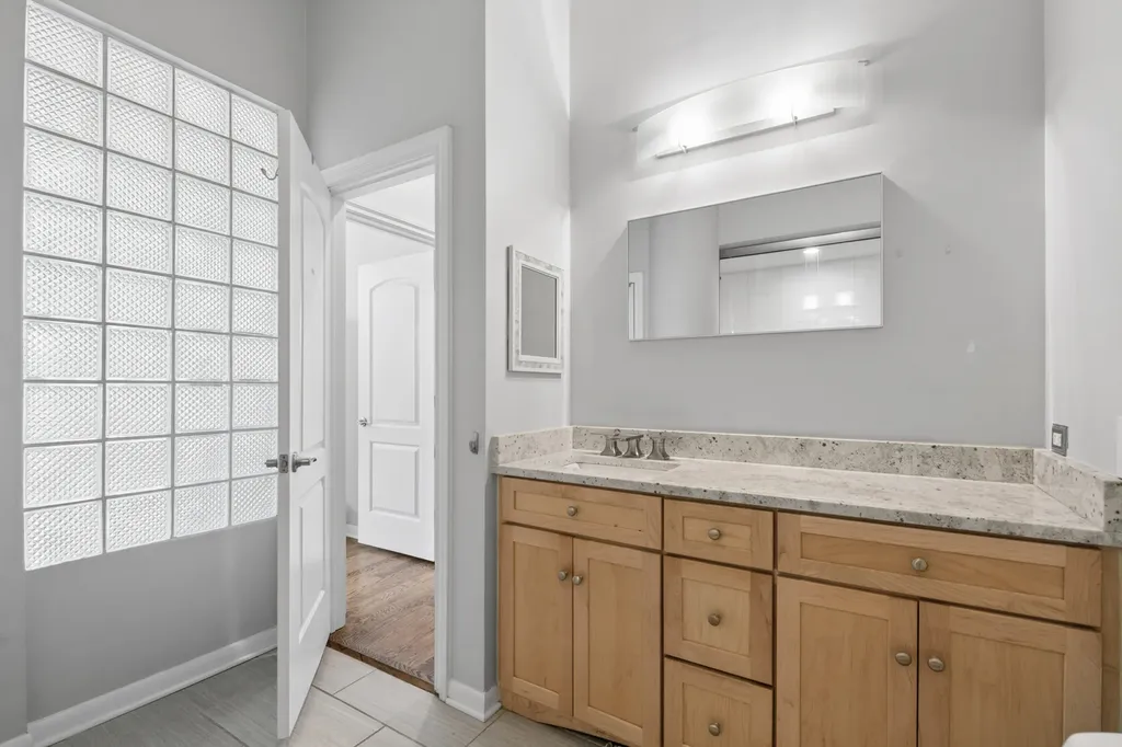 812 West Van Buren Street Chicago IL 60607