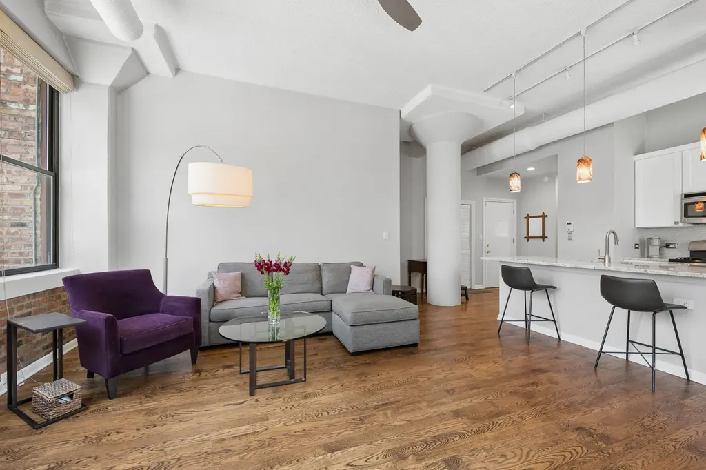 812 West Van Buren Street Chicago IL 60607