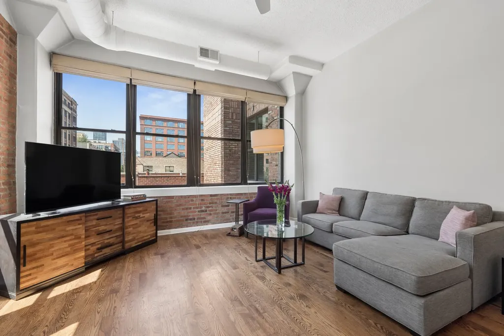 812 West Van Buren Street Chicago IL 60607