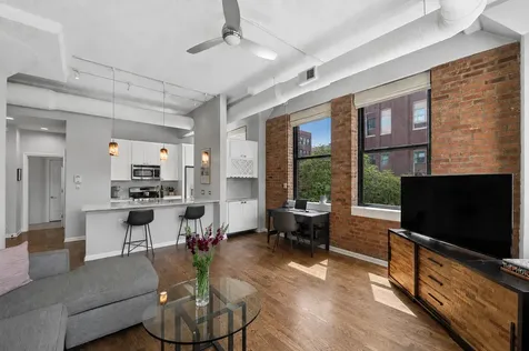 812 West Van Buren Street Chicago IL 60607