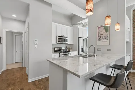 812 West Van Buren Street Chicago IL 60607