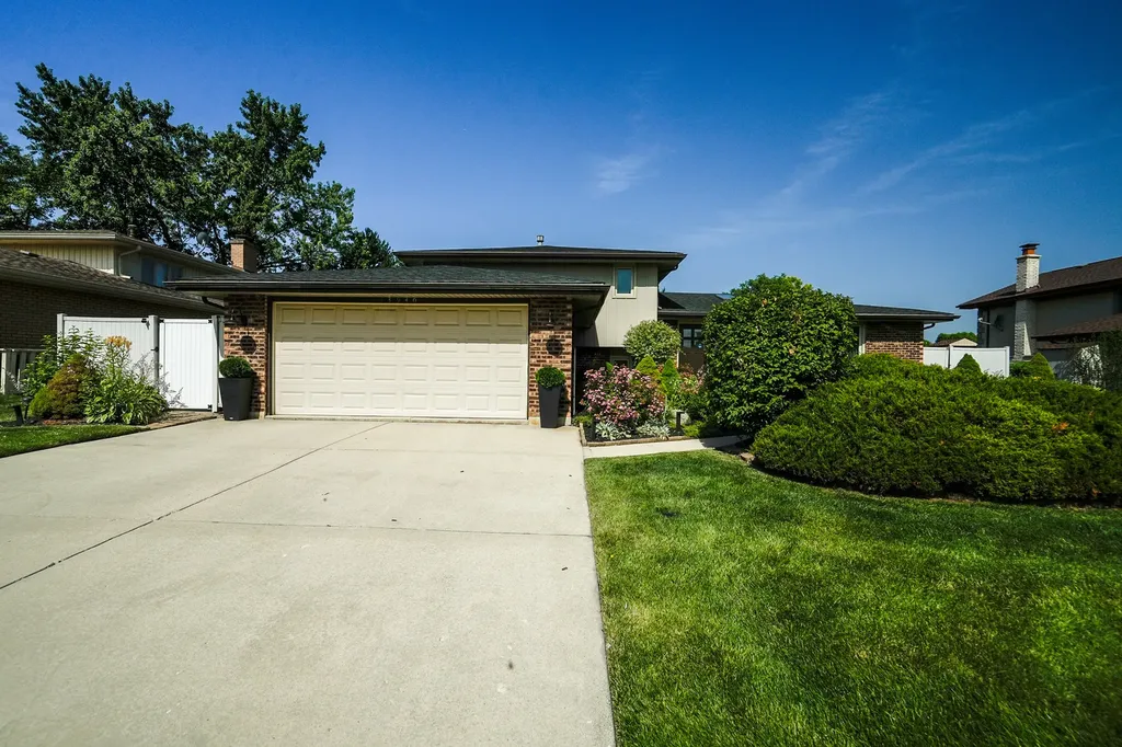 13940 Charleston Drive Orland Park IL 60462