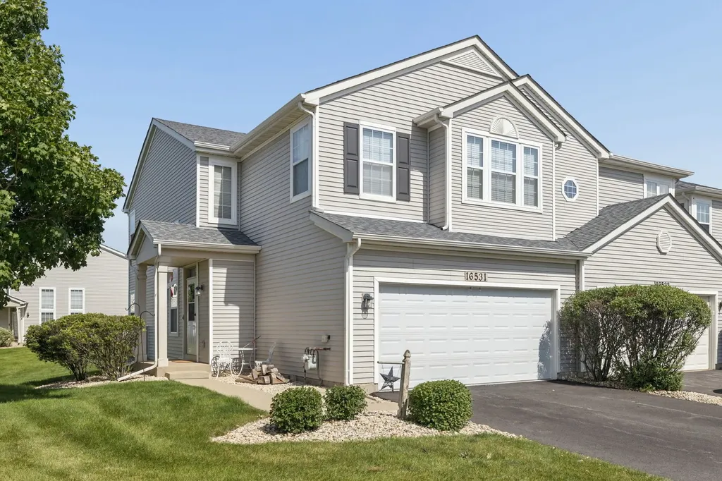 16531 South Windsor Lane Lockport IL 60441