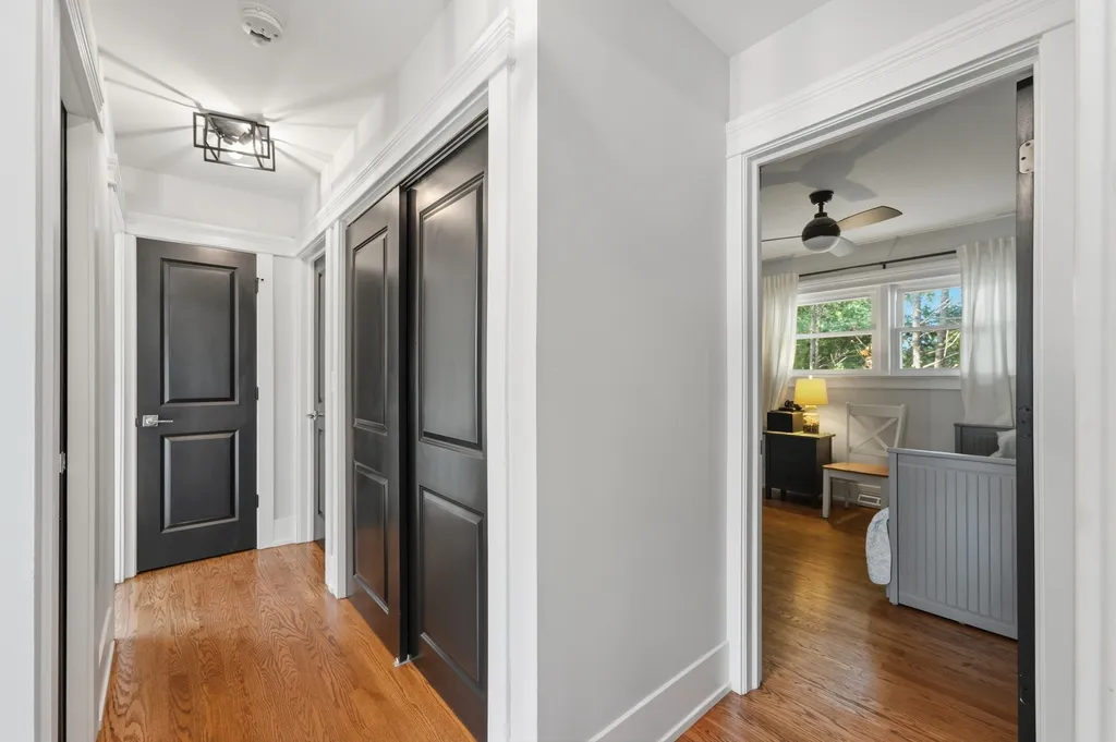 6226 North Le Mai Avenue Chicago IL 60646