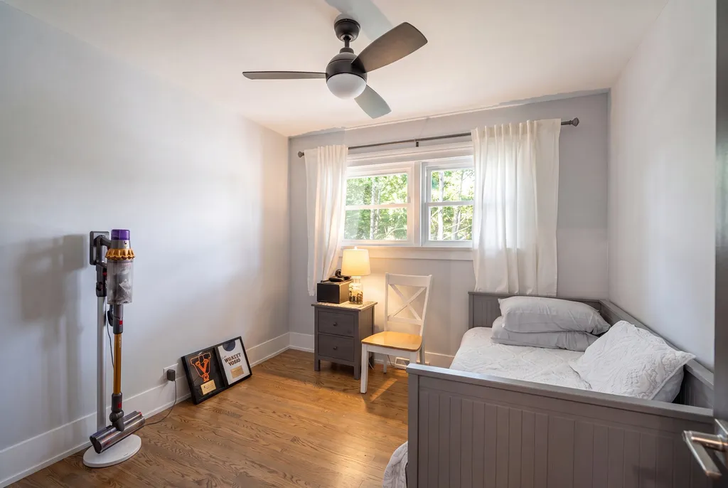 6226 North Le Mai Avenue Chicago IL 60646