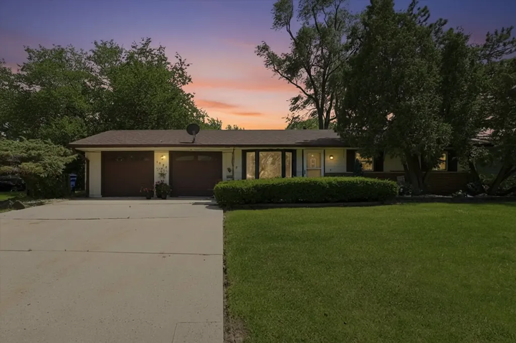 1509 Chatham Lane Schaumburg IL 60193