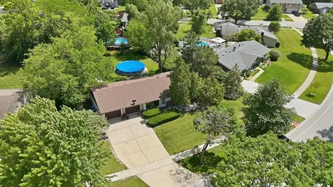 1509 Chatham Lane Schaumburg IL 60193
