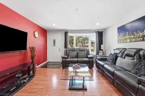 1509 Chatham Lane Schaumburg IL 60193