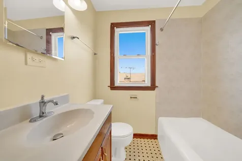 2718 Kenilworth Avenue Berwyn IL 60402