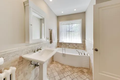 5898 North Caldwell Avenue Chicago IL 60646