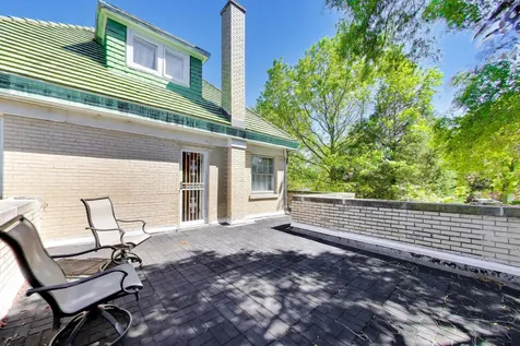 5898 North Caldwell Avenue Chicago IL 60646