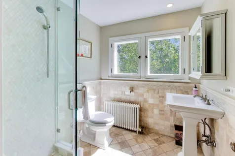 5898 North Caldwell Avenue Chicago IL 60646