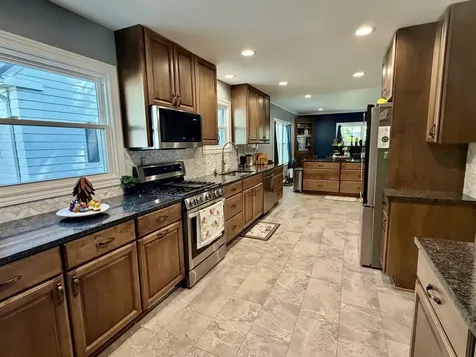 1501 1ST Avenue Sterling IL 61081