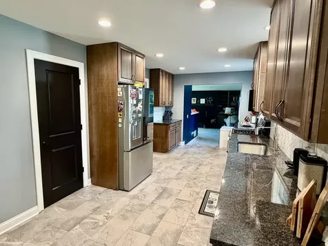 1501 1ST Avenue Sterling IL 61081