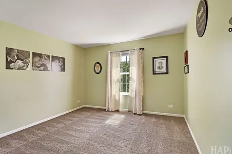 462 East Amberside Drive Elgin IL 60124