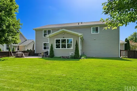 462 East Amberside Drive Elgin IL 60124