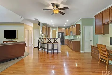 462 East Amberside Drive Elgin IL 60124