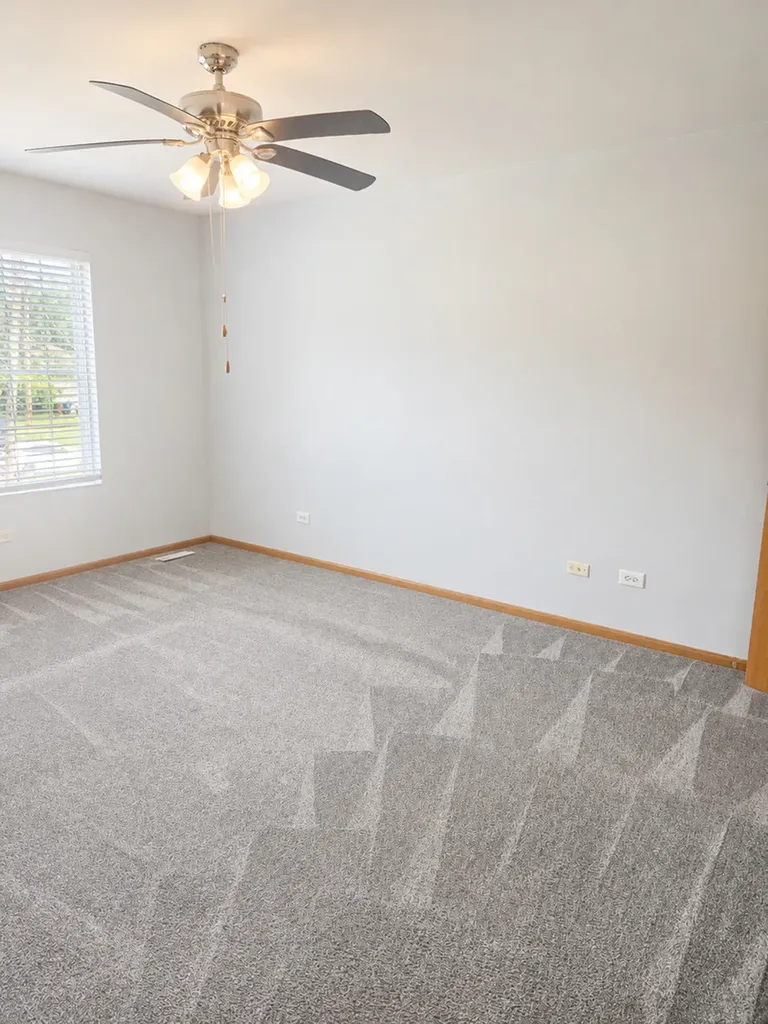 1462 Glen Ellyn Road Glendale Heights IL 60139