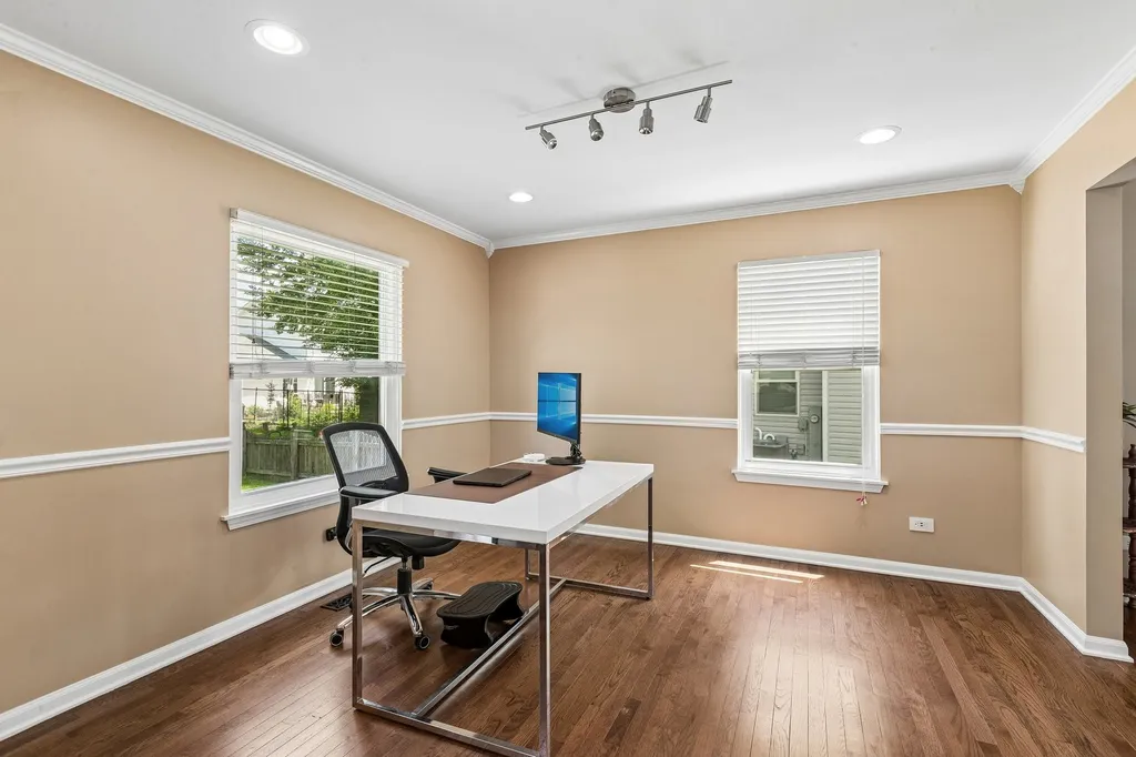 1175 Lakewood Circle Naperville IL 60540