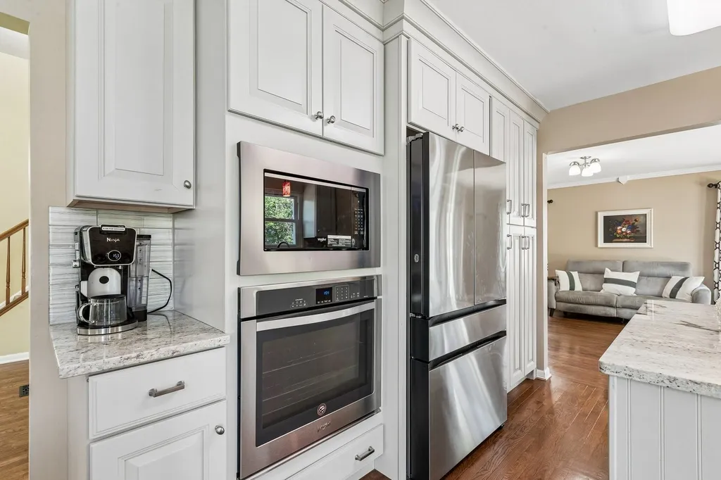 1175 Lakewood Circle Naperville IL 60540