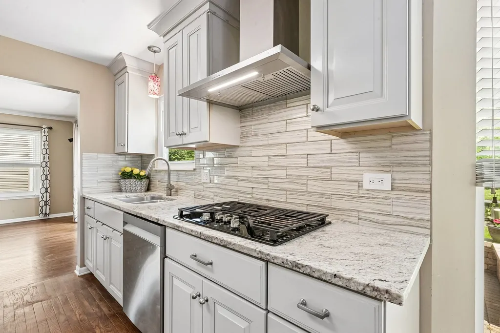 1175 Lakewood Circle Naperville IL 60540