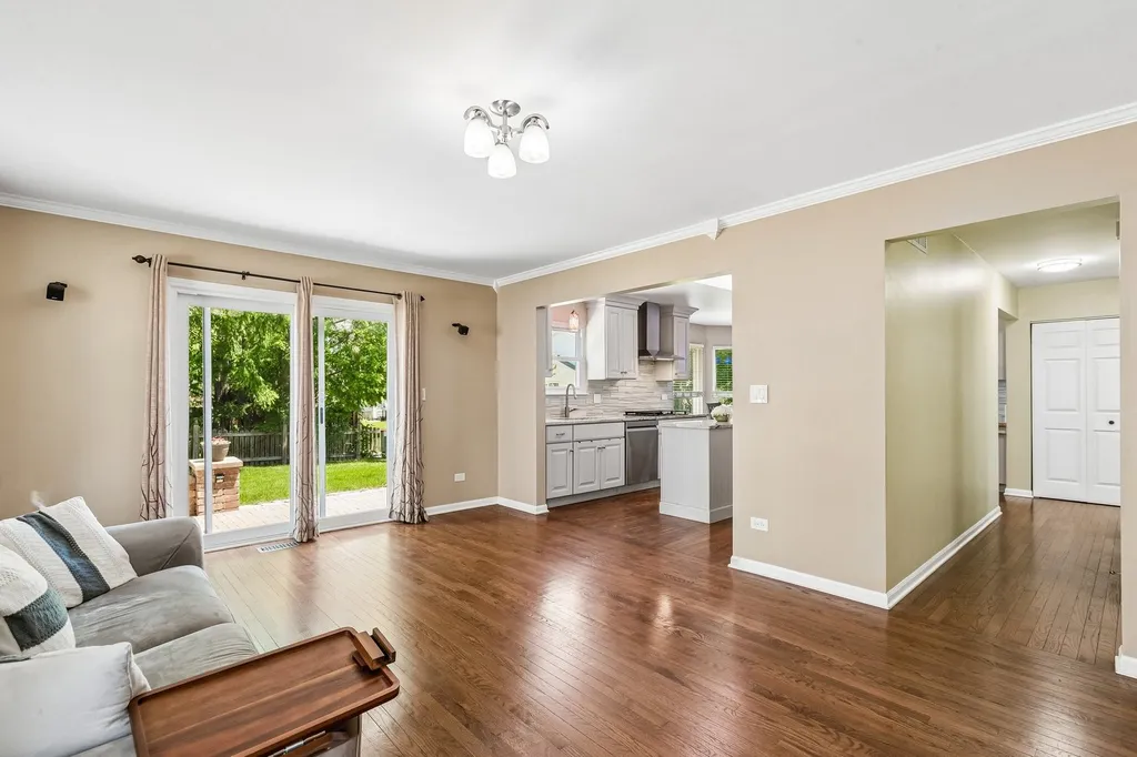 1175 Lakewood Circle Naperville IL 60540