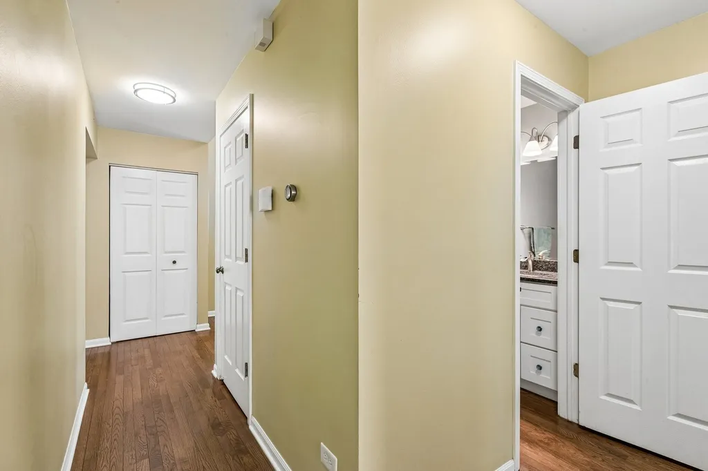 1175 Lakewood Circle Naperville IL 60540