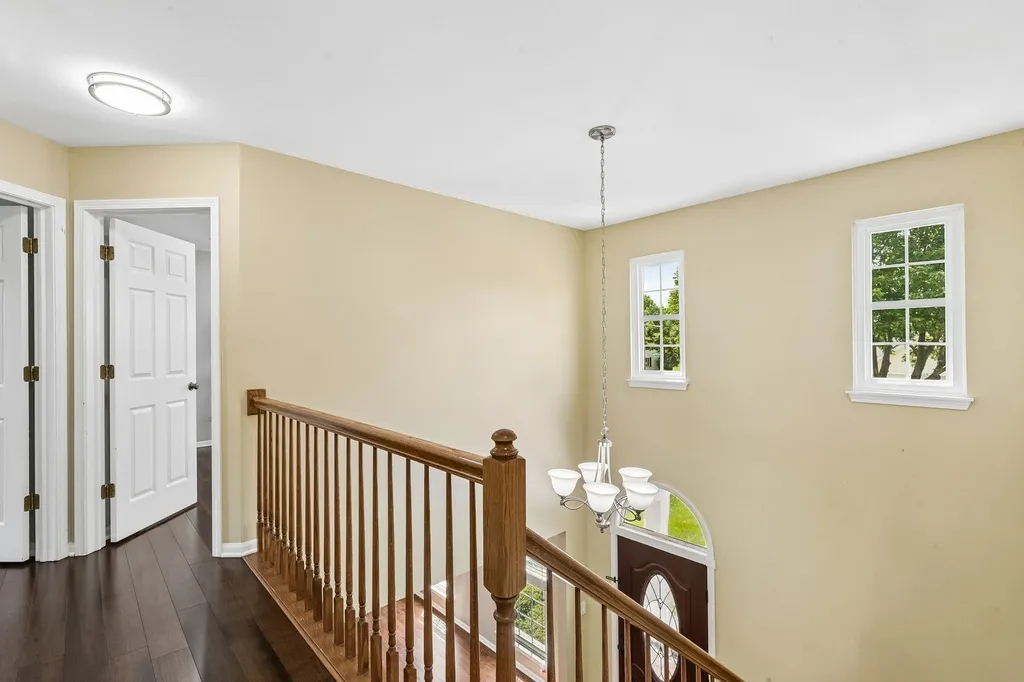 1175 Lakewood Circle Naperville IL 60540
