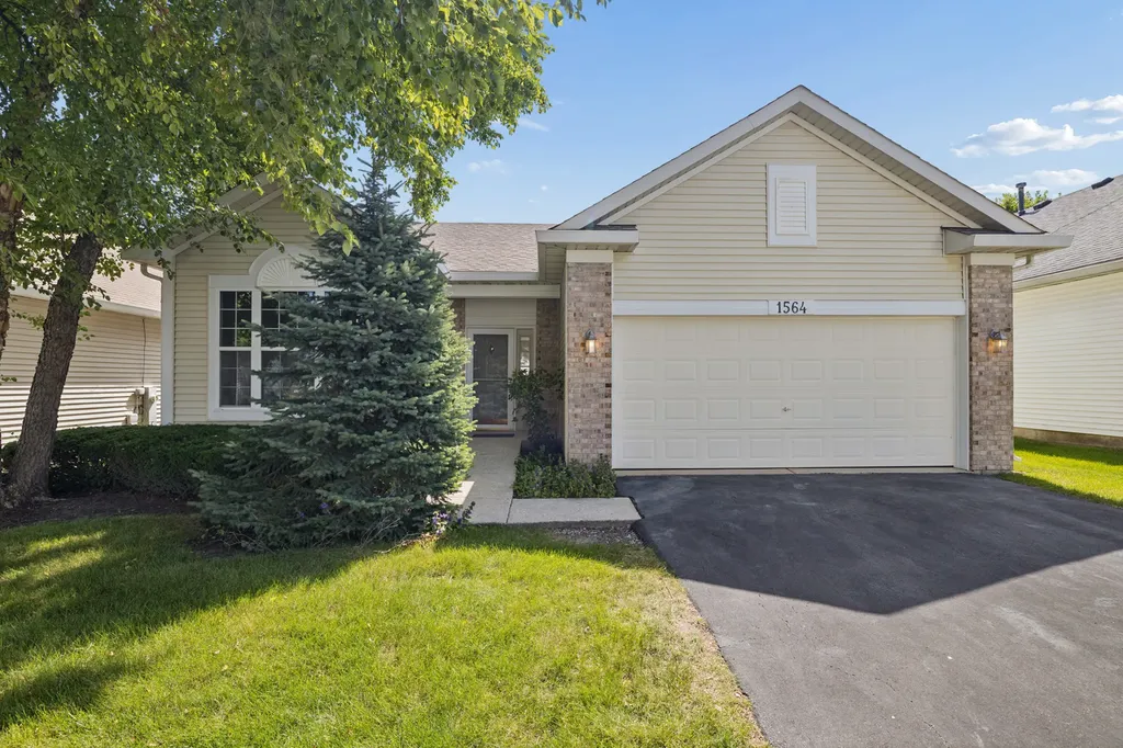 1564 Benzie Circle Romeoville IL 60446
