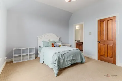 37W209 Deer Pond Court St. Charles IL 60175