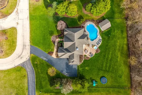 37W209 Deer Pond Court St. Charles IL 60175